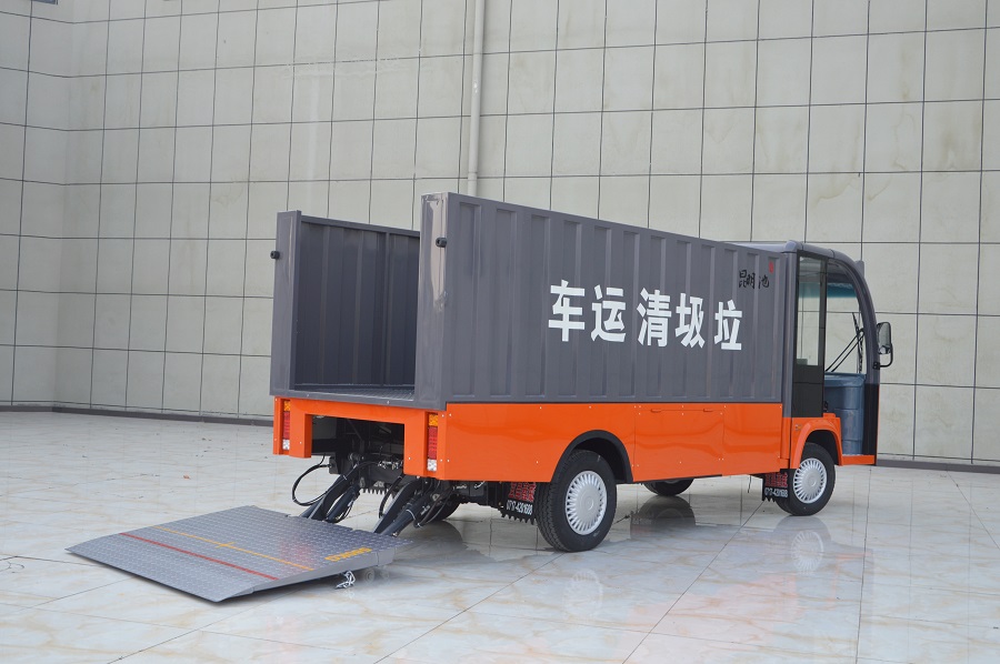2座垃圾清运车